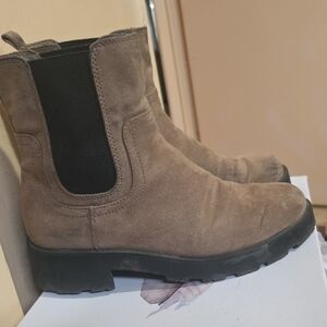Stylish Tan Suede Ankle Boots